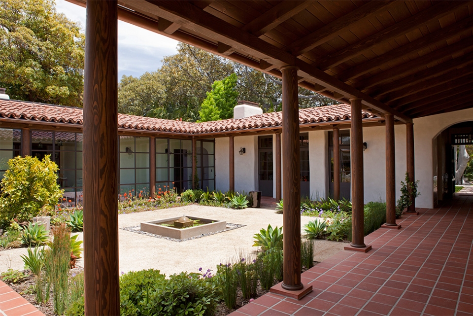 Modern Adobe House In California By Dutton Architects